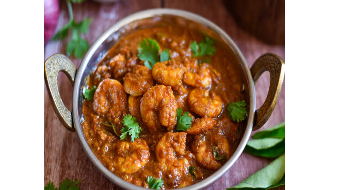 Prawns masala curry recipe in hindi